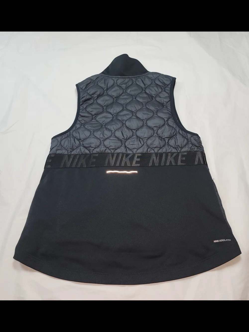 Nike AeroLayer Women's Running Vest Black Size Medium Is Used